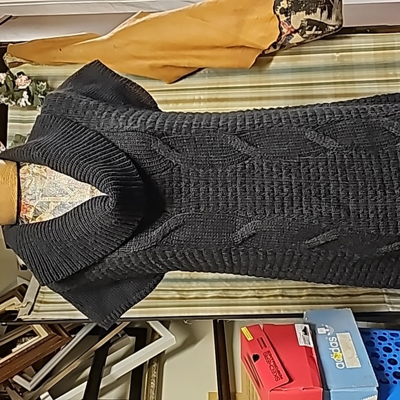 Cable knit Sweater Dress, size Small/ Medium - Picture 2 of 5
